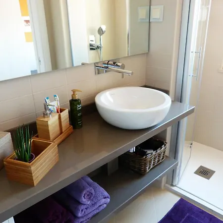 Discover Alfama Daire *